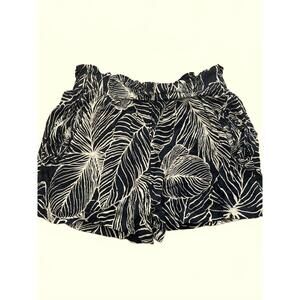 Elan Black Leaf Print Shorts - Size S